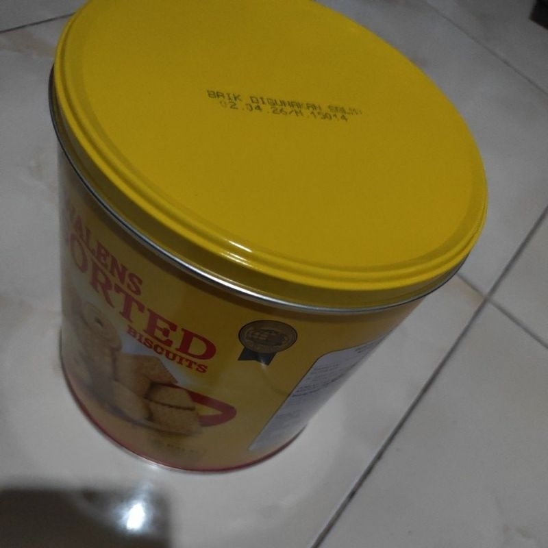 

Nissin walens assorted biscuit 600 gram kue lebaran exp lama