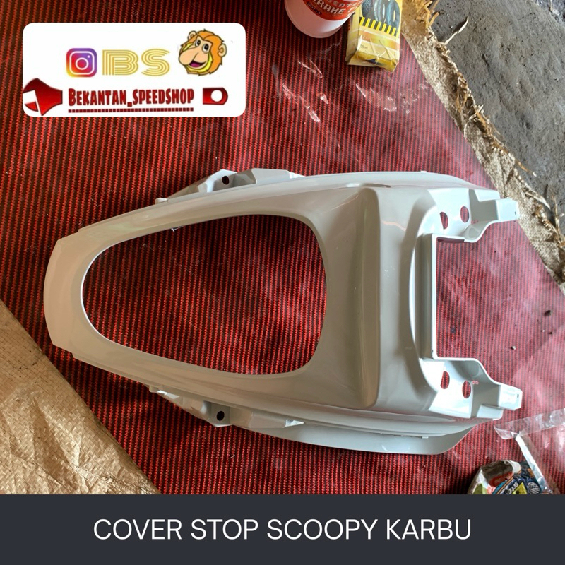 COVER STOP LAMPU BELAKANG SCOOPY KARBU