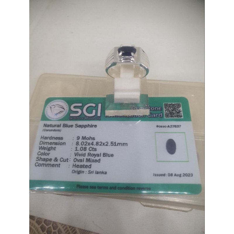 NATURAL VIVID ROYAL BLUE SAPPHIRE CEYLON H ONLY