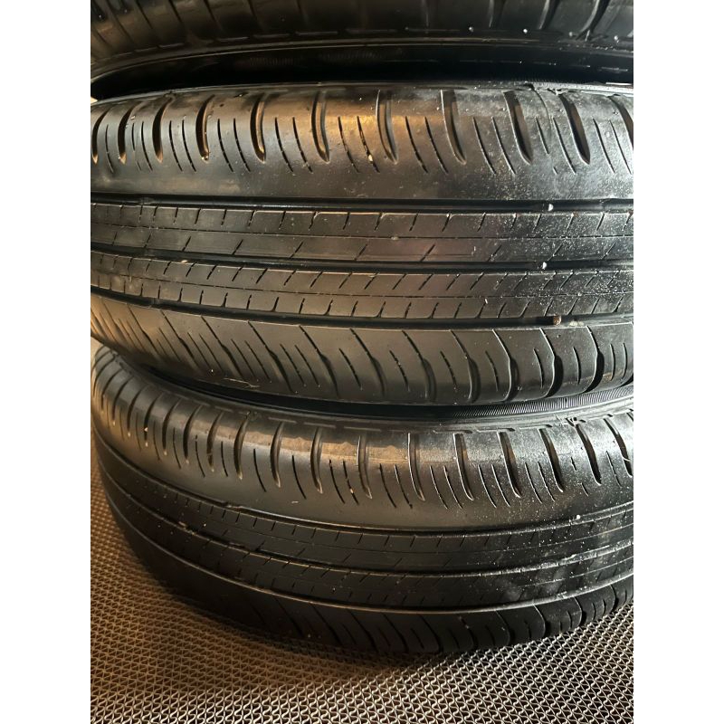 Ban seken dunlop enasave 185/70 r14