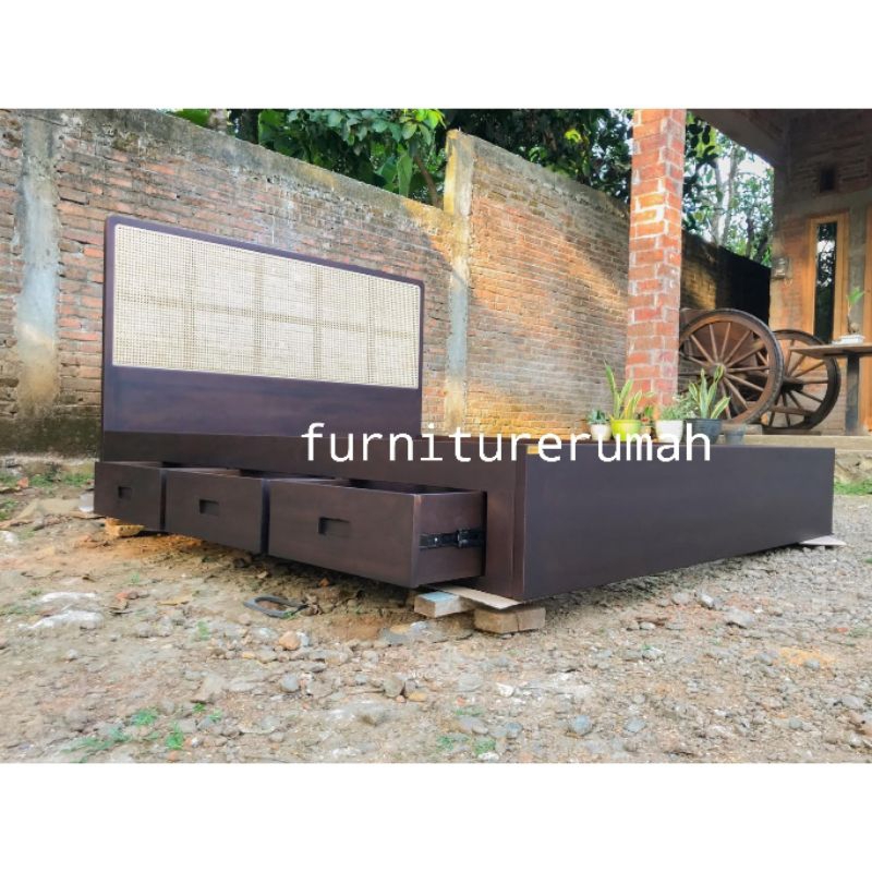 dipan tempat tidur laci 6 kayu jati rotan minimalis, dipan jati laci 6 minimalis rotan