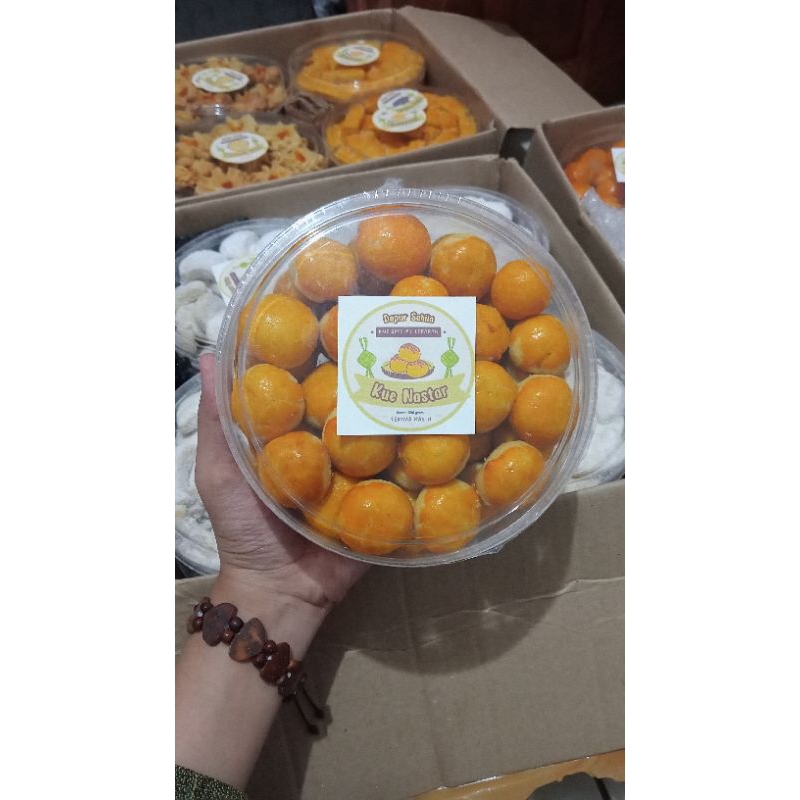 

nastar premium toples 500gr (rata)