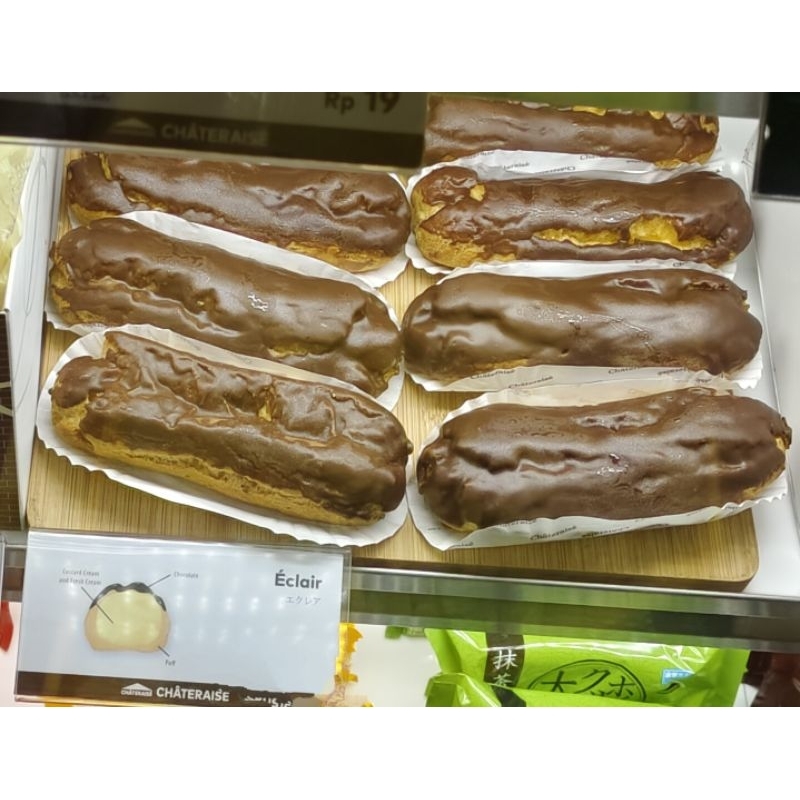 

chateraise eclair isi 2 pcs kue sus