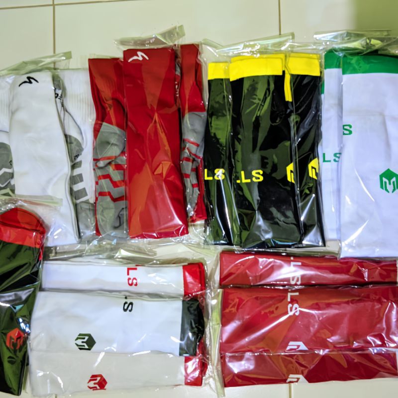 kaos kaki sepak bola merk mills / specs / mbb / slmn24