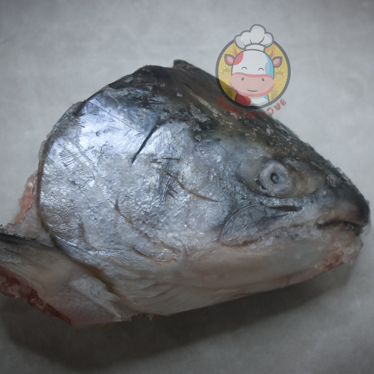 

Ikan Kepala Salmon Utuh