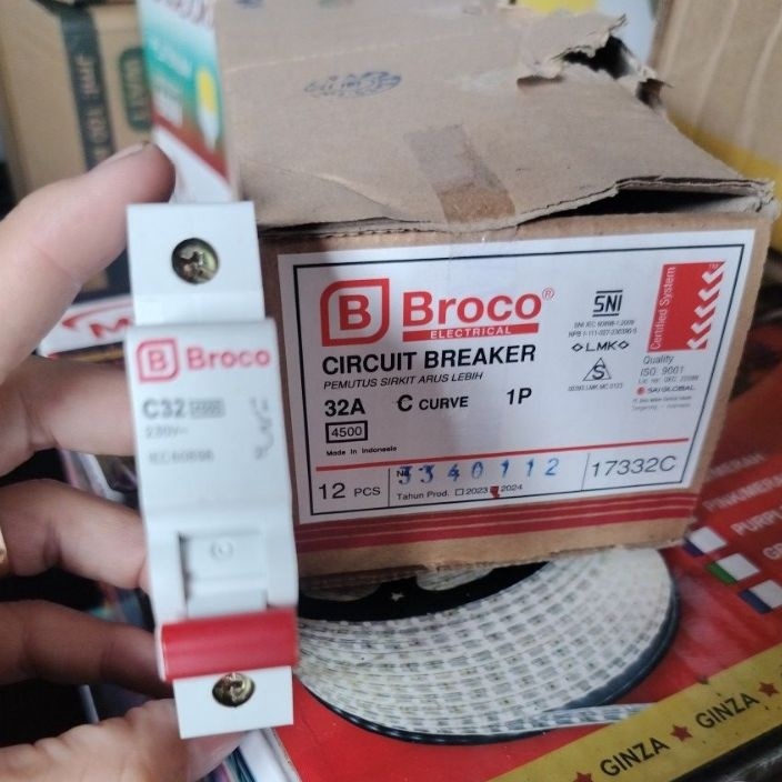 Terbatas BROCO MCB 2 4 6 1 16 2 25 32 4 AMPERE SNI BAGUS ORINAL