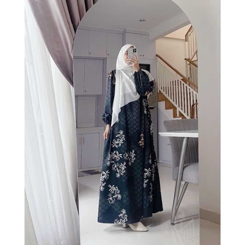 VIOLINE ABAYA LATASHA OUTFIT