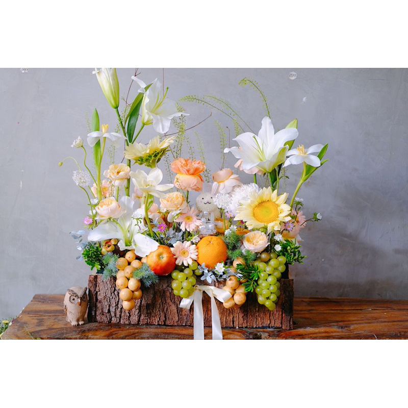 

authentic korean and japanese style fruit baskets bouquets bucket buket bunga buah segar siap pakai dan kirim kapan saja kemana saja order segera instan sameday hampers instan lebaran natal imlek
