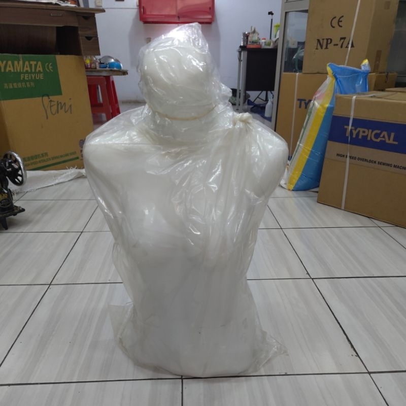 Manekin setengah badan cewek/perempuan