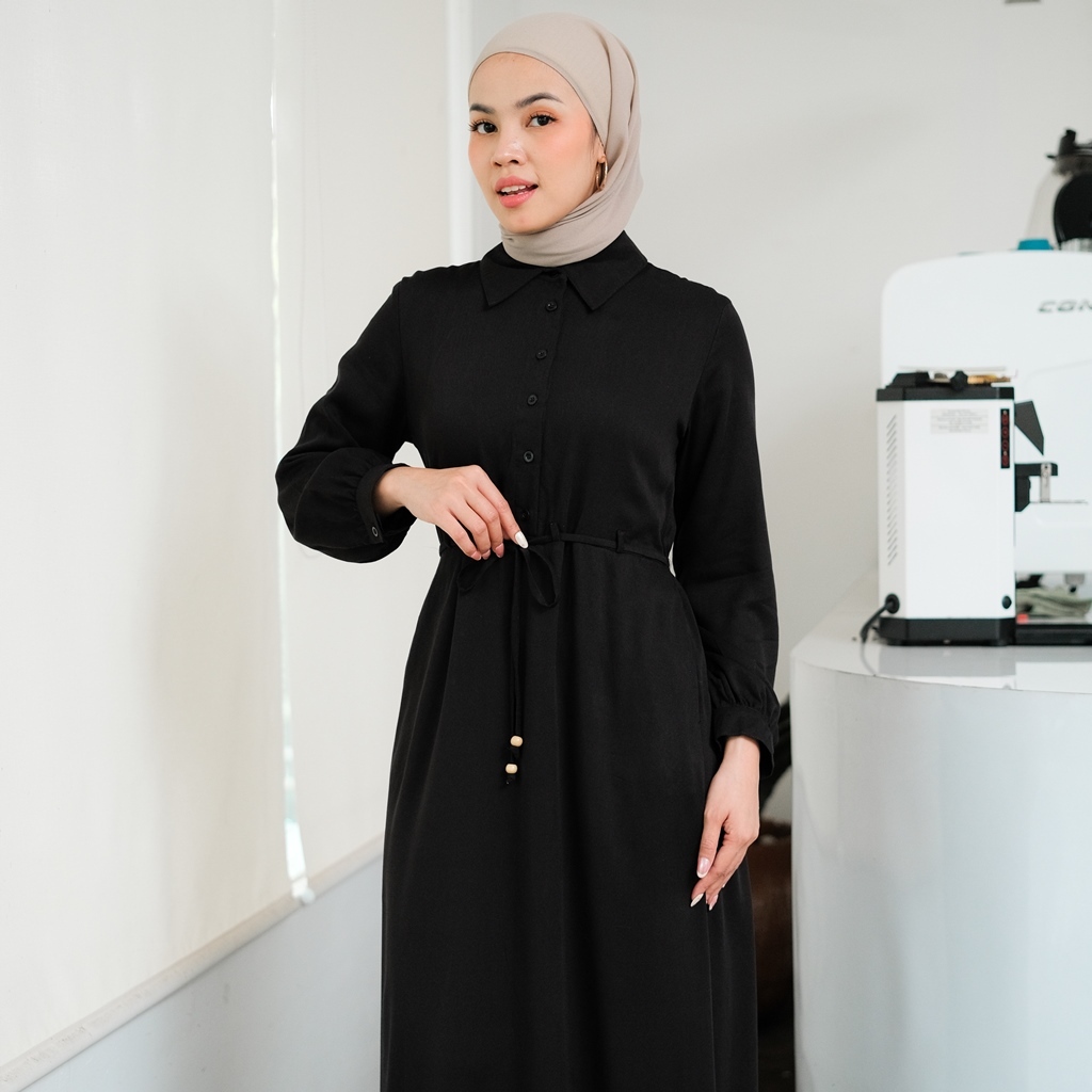 Sekido - Ridha Gamis Hitam Bahan Rayon Dingin dan Jatuh Gamis Lebaran