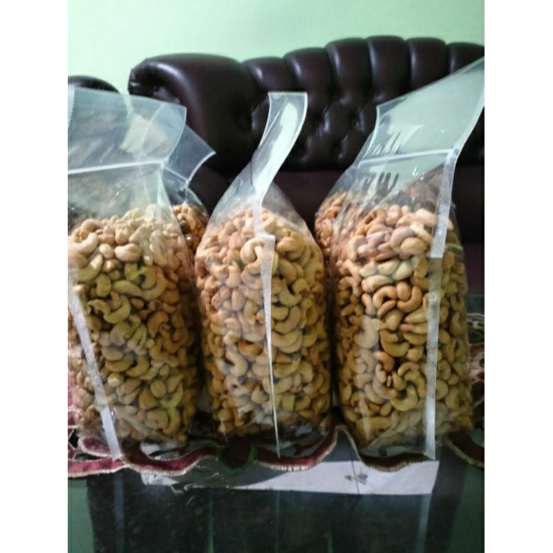 

KACANG MENTE ISI 500 GRM
