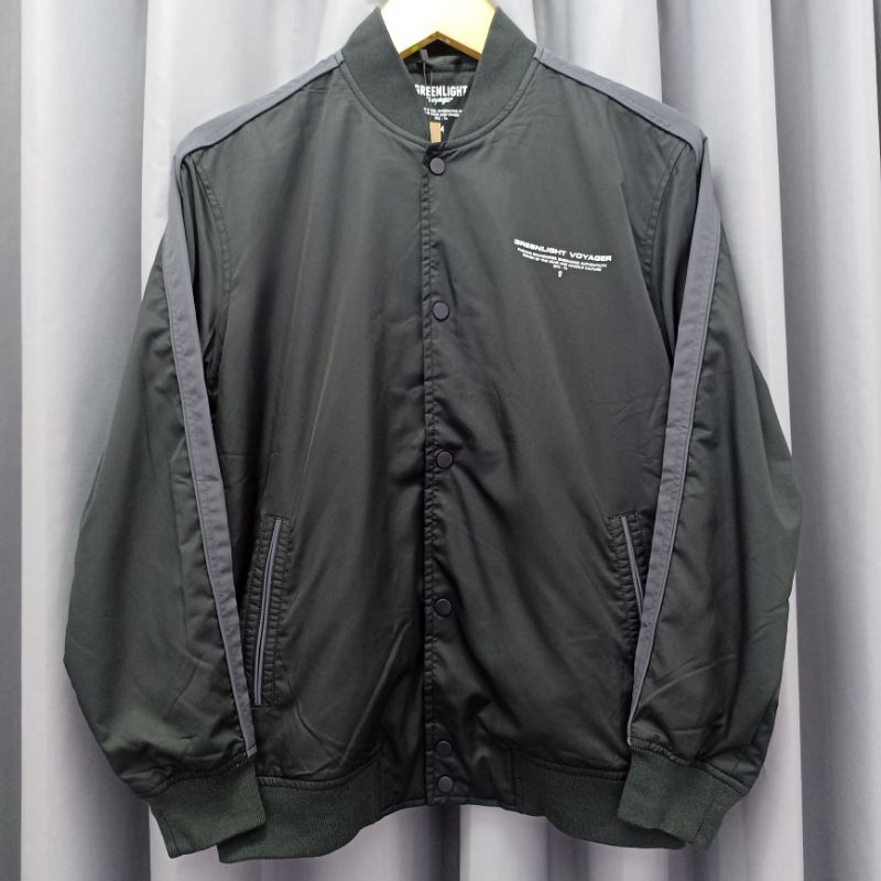 GREENLIGHT - JAKET BOMBER PRIA REGUKAR FIT ORIGINAL GREENLIGHT