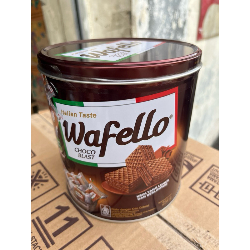 

Roma Wafello Coklat Kaleng 234 Gram