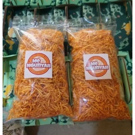 

[500gr] Premium Keripik kentang mustofa homemade pedas manis