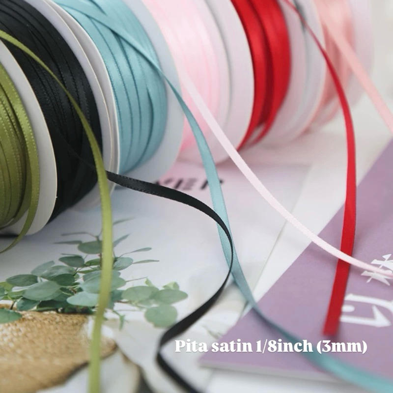 

Pita Satin 3mm ± 73 meter per roll