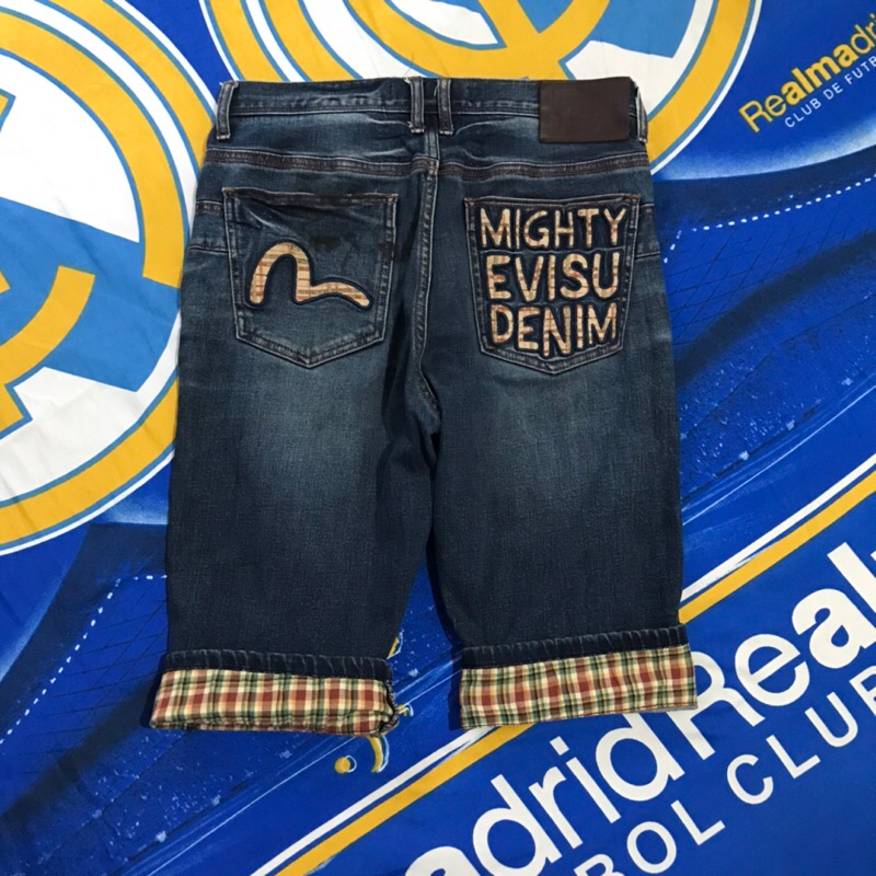 celana pendek jeans Evisu preloved