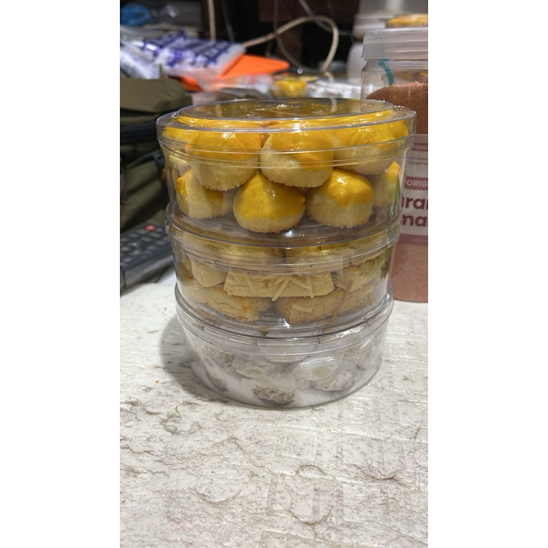 

KUE ERING NASTAR WISMAN WIJSMAN PREMIUM / KUE KACANG / KASTENGEL / PUTRI SALJU 250gr / 500gr