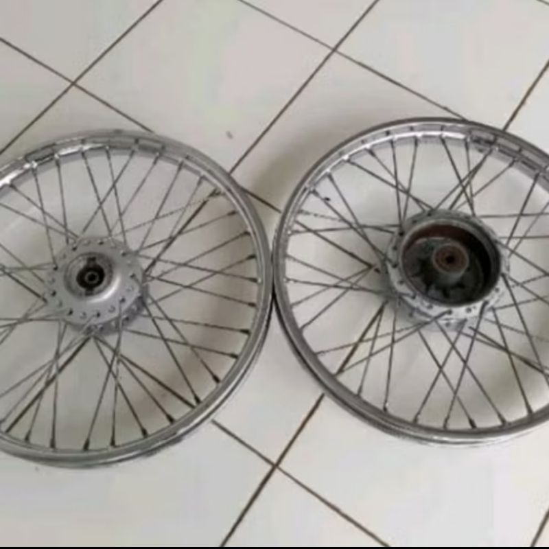 Velg Pelek Suzuki Smash New / Smash Lama Pnp Shogun 125 Original Copotan