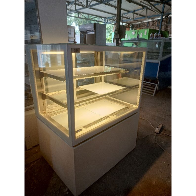 cake showcase Gea panjang 90 cm second