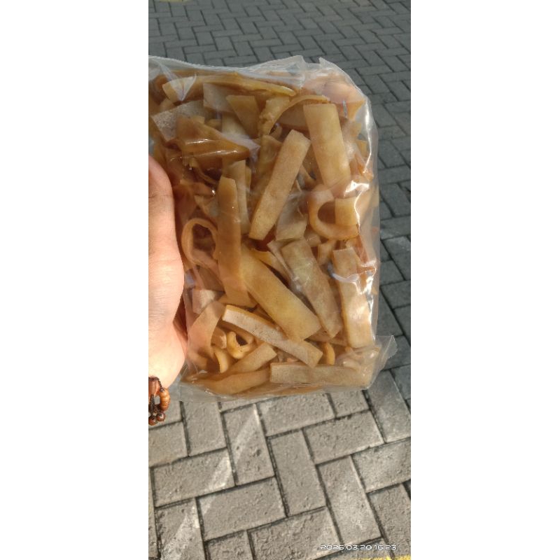 

krupuk rambak sapi/krupuk kulit/krupuk darodok/krupuk sapi/krupuk rambak kulit sapi
