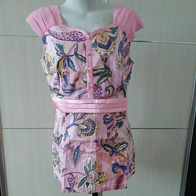 Atasan Bunga Pink Preloved