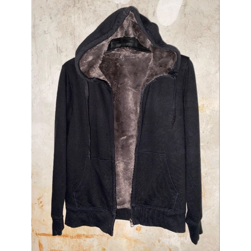 UNIQLO Sherpa Hitam