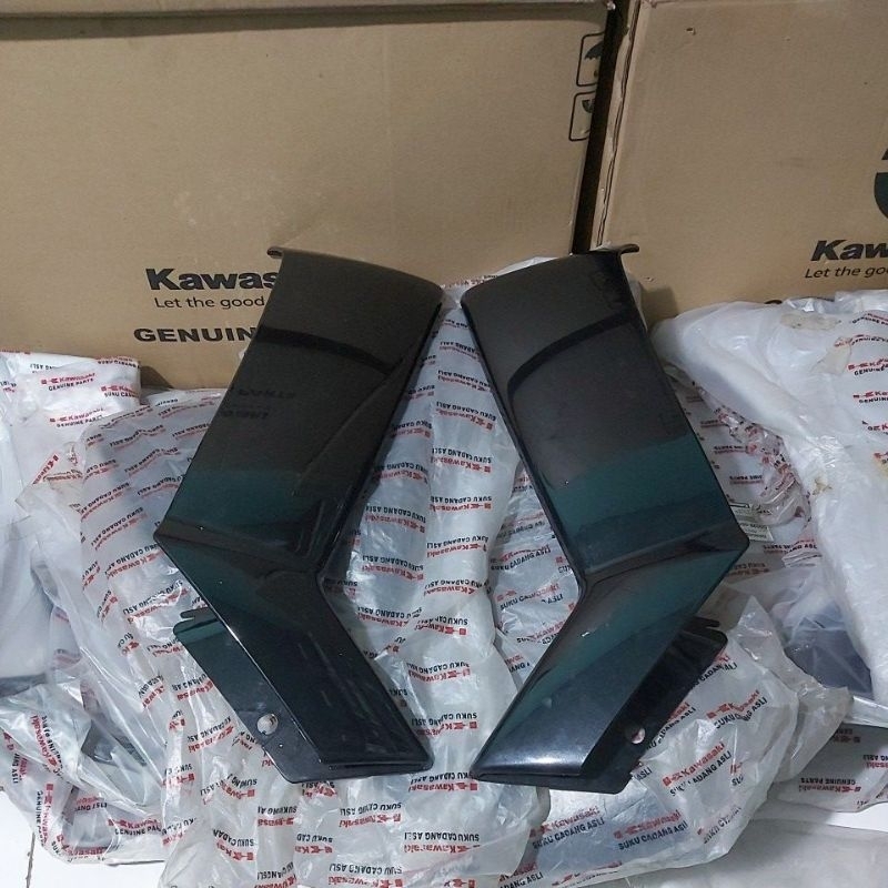 Sayap Luar Kawasaki ZX130 Sepasang Kanan-Kiri.Legshil Kawasakii ZX130