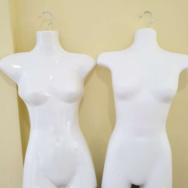 Manekin Bodi Wanita Putih Gantung/ Patung Body Dinding Wanita Putih Gantung