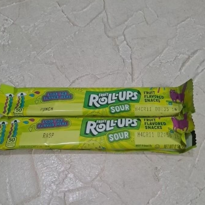 

FRUIT ROLL UPS SOUR PIECES / SATUAN