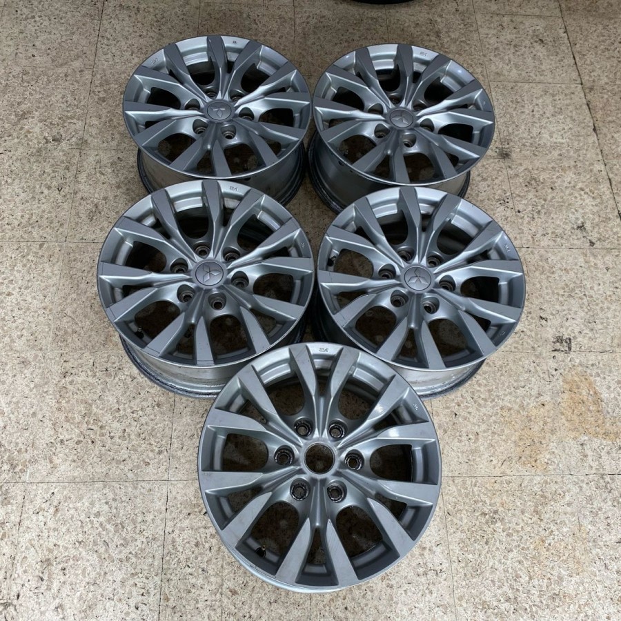 velg mobil pajero exced r17 velg mobil bekas ring 17 pcd 6x139