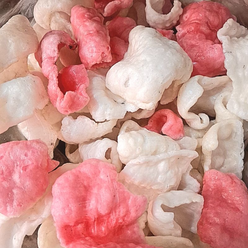 

1 bal isi 1 kg KERUPUK MELARAT/ KERUPUK SANGGRAI (tidak digoreng)