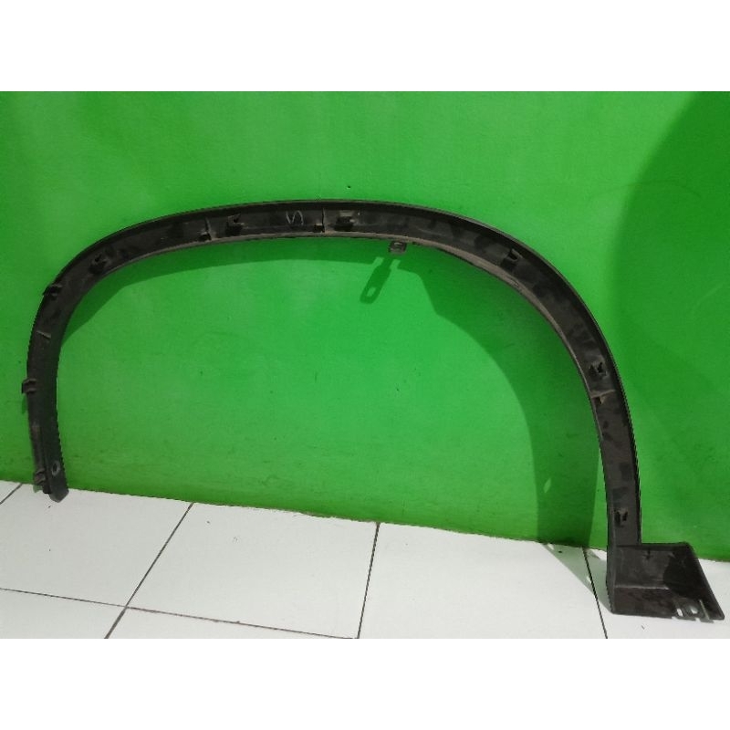 over fender depan   Nissan Xtrail T31 ori