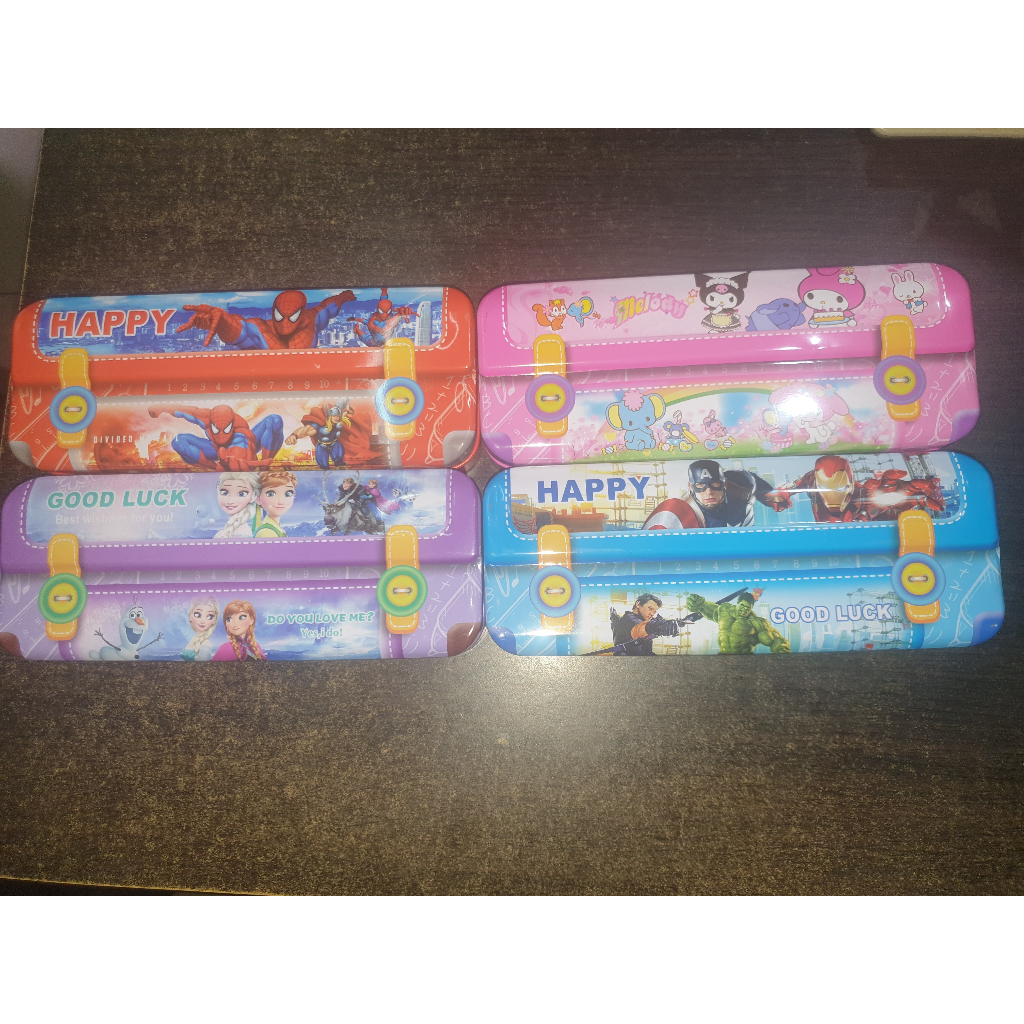 

Kotak Pensil Kaleng FROZEN KUROMI SPIDERMAN AVENGERS / Dosgrep Karakter FANCY/ Pencil Case AD 152