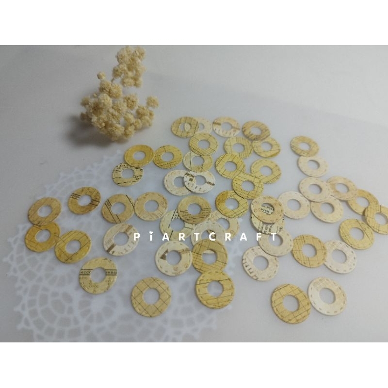 

Ring Tag Paper MOTIF VINTAGE- paper donuts / kertas model donat -isi 50 pcs - Dies cut / cut dies DIY scrapbook / vintage journal / album
