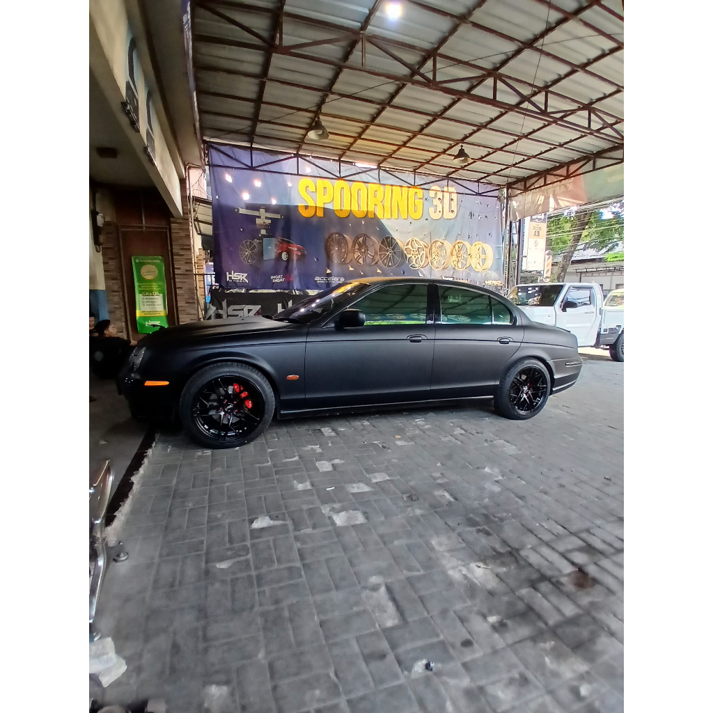 PAKET VELG PLUS BAN ACCELERA 225 50 R18 UNTUK MOBIL JAGUAR USE VELG HSR USUKI RING 18