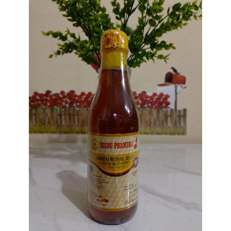 

Madu Pramuka Royal Jelly 350ml Madu ASLI