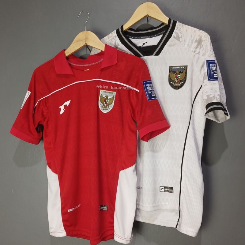 JERSEY INDONESIA new TIMNAS 2025  BAJU BOLA DEWASA ( CUSTOM NAMA NOMOR )