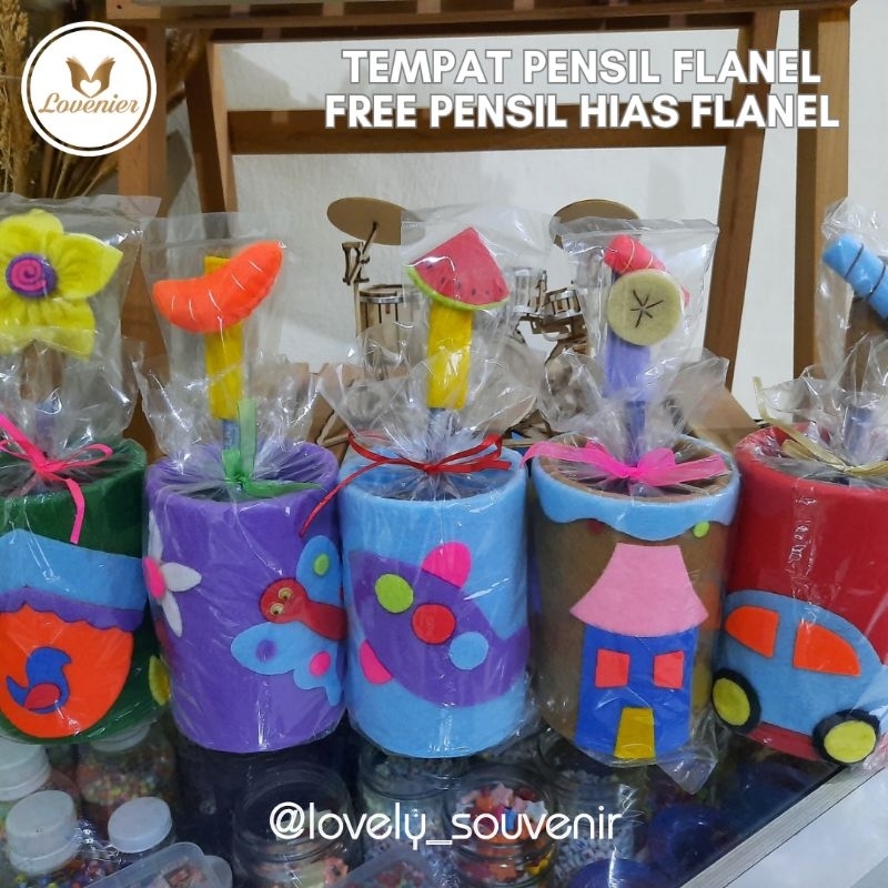 

Tempat Pensil Flanel/Tempat Pensil/Kado Ulang Tahun