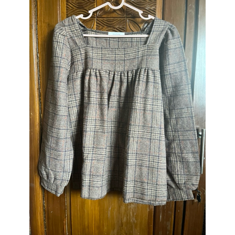 Preloved Square Neck Top || Coklat