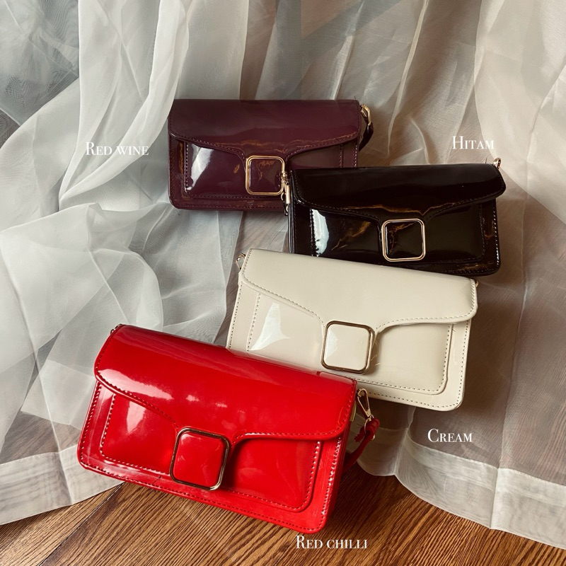 Yolla Sling Bag Wanita Tas Selempang Lucu Haibags