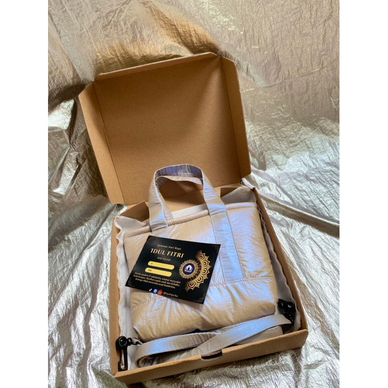 

Hampers/giftbox puffy tas