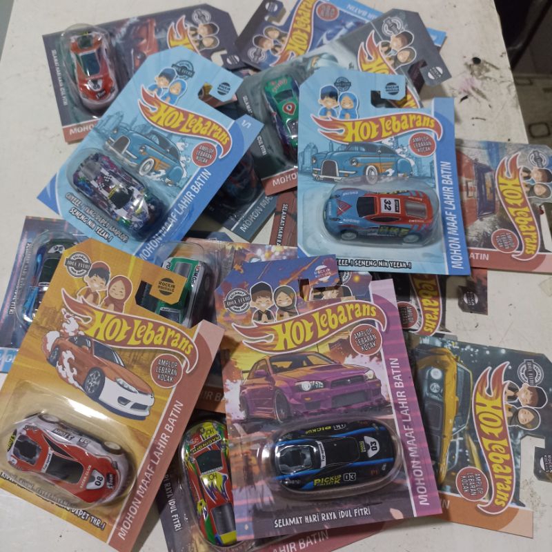

Amplop HOT LEBARANS + Mainan Mobil