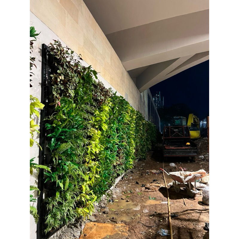 taman vertikal garden pot / taman dinding vertical garden / vertical garden vegetation / vertikal ga