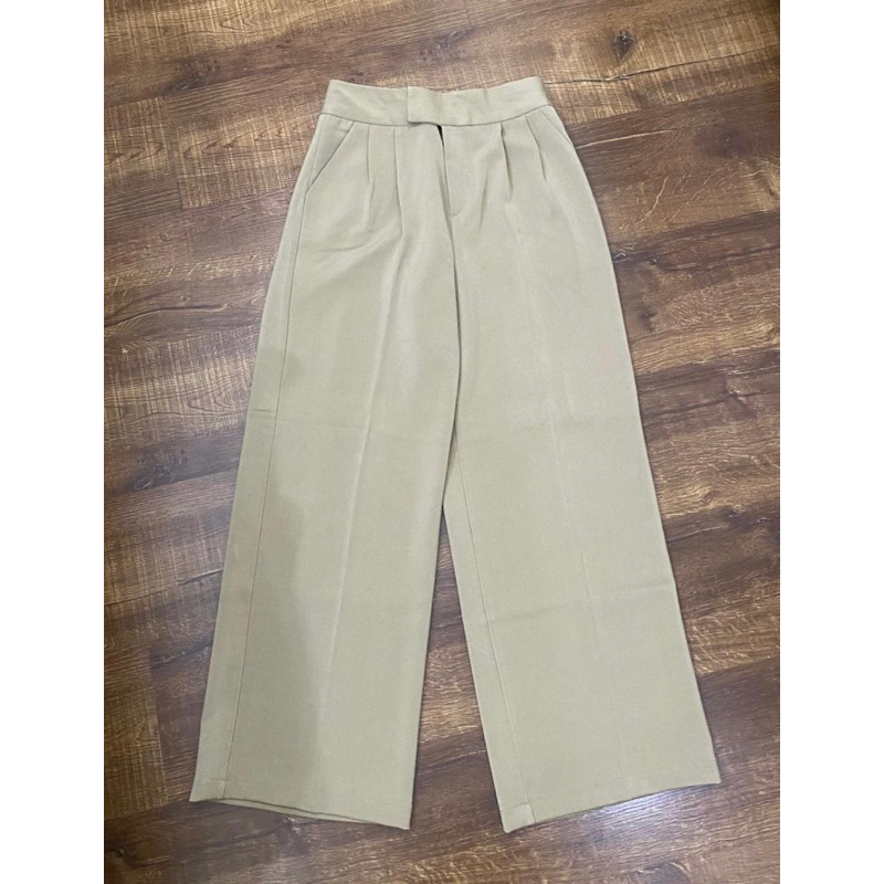 Preloved Kulot Promthong