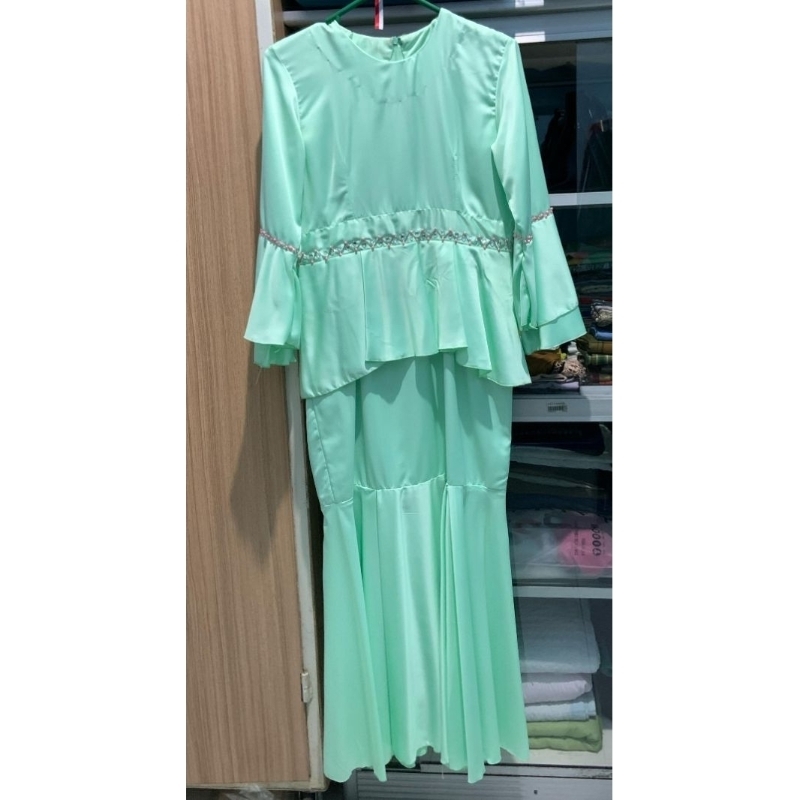 preloved baju pesta hijau mint