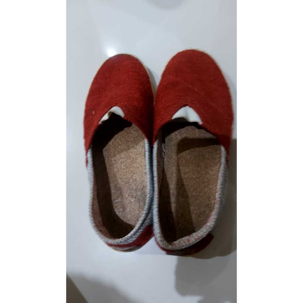 PRELOVED Sepatu Wakai Slip on Sepatu Santai  Wanita