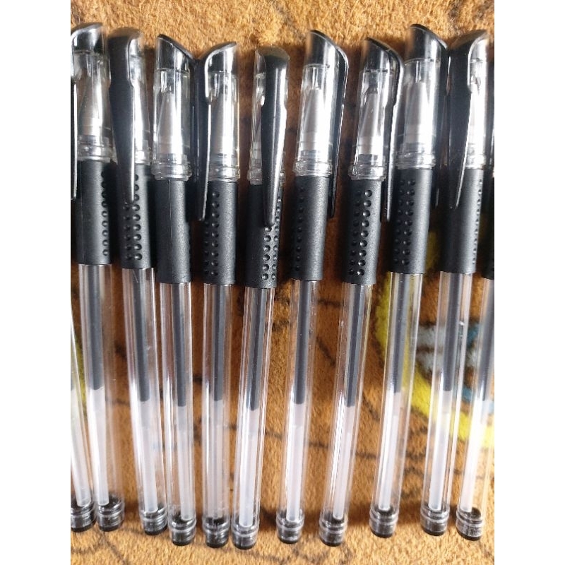 

pulpen Gel O. 5 mm Warna Hitam (Satuan)
