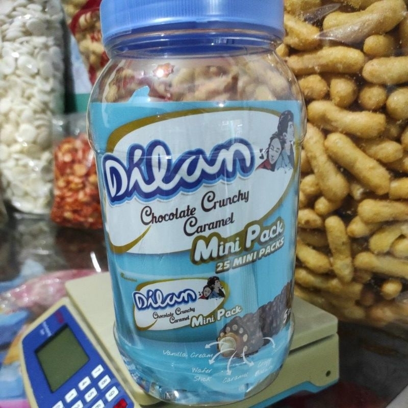 

jajan dilan mini pack isi 25pack free toples