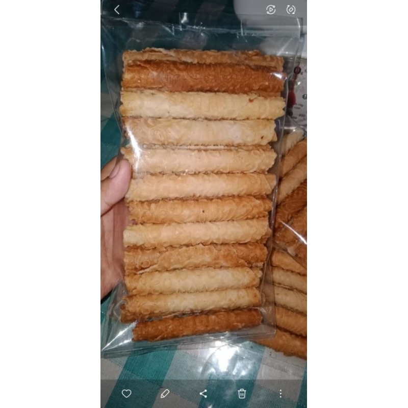 

Kue Sapik Lejend / semprong