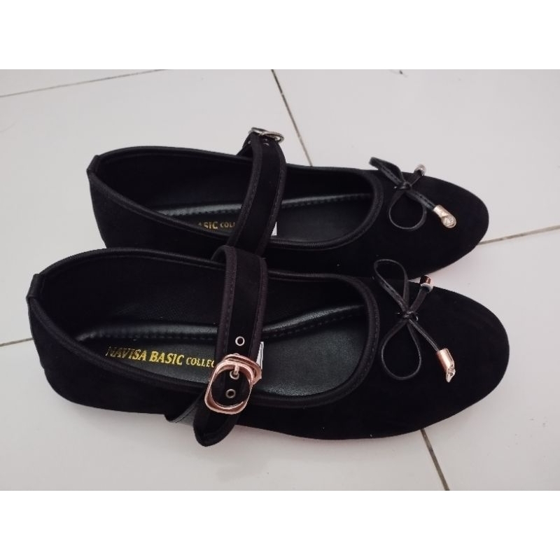 Sepatu flat Mary jane Preloved